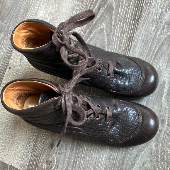 Chie Mihara - Picture 5 of 17